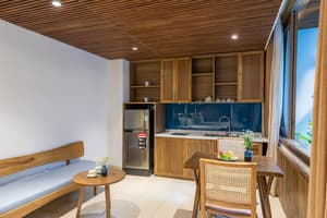 thumbnail: In-room dining