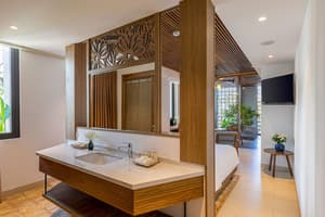thumbnail: Room amenity