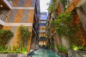 thumbnail: Exterior