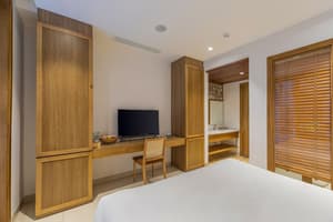 thumbnail: Interior detail