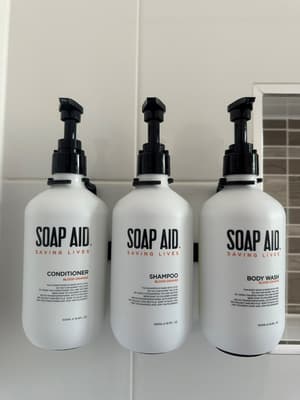 thumbnail: Bathroom amenities