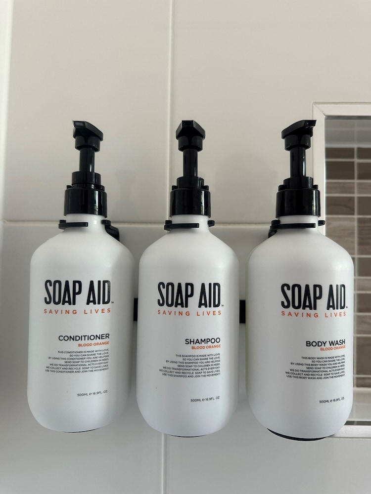 Bathroom amenities