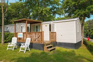 thumbnail: Front of property