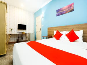 thumbnail: Room
