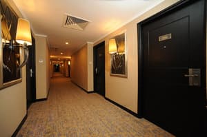 thumbnail: Hallway