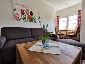 thumbnail: Living room