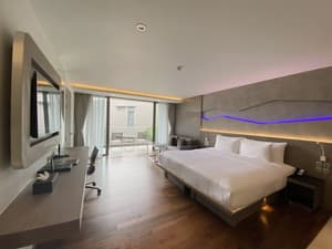 thumbnail: Room