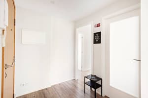 thumbnail: Interior entrance