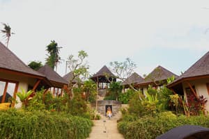 thumbnail: Exterior