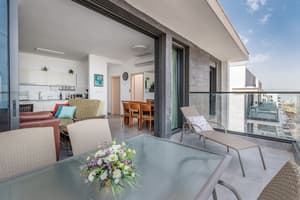 thumbnail: Balcony