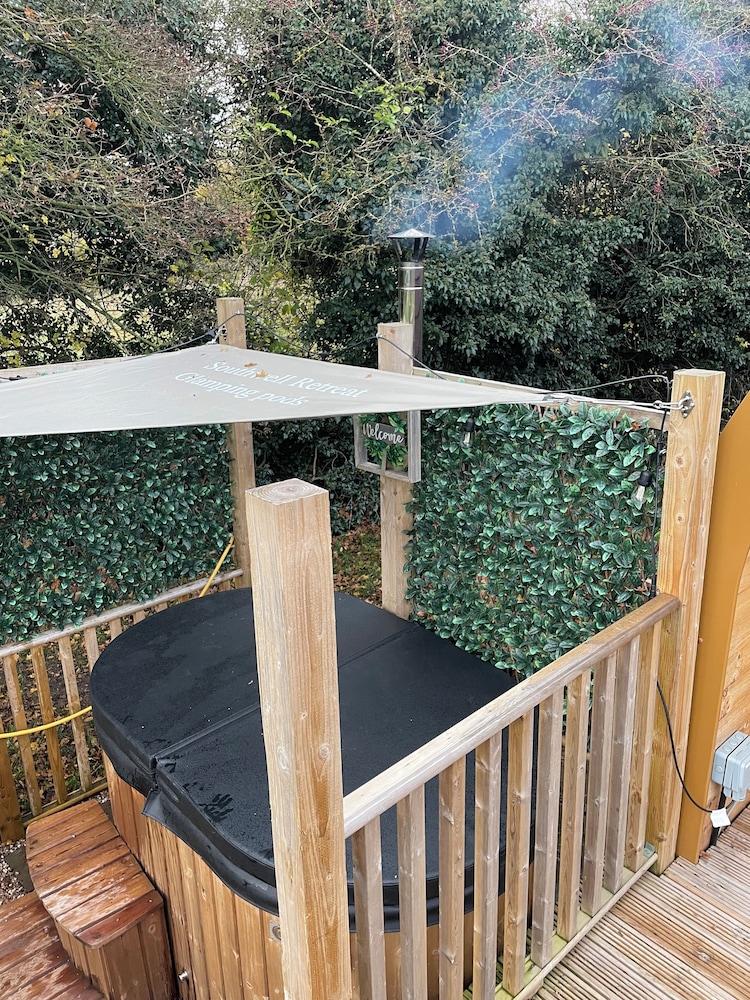 Private spa tub