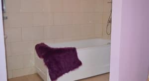 thumbnail: Deep soaking bathtub