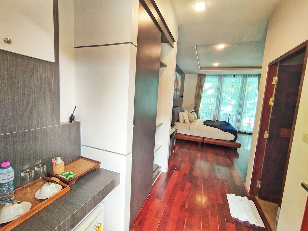 Room amenity