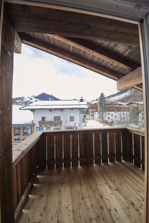 thumbnail: Balcony