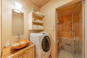 thumbnail: Interior