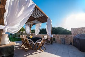 thumbnail: Terrace/patio
