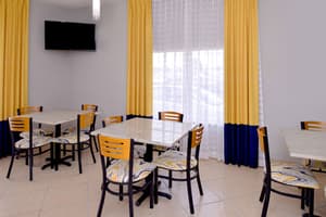 thumbnail: Breakfast area