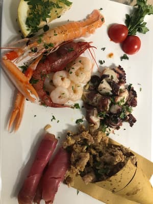 thumbnail: Restaurant