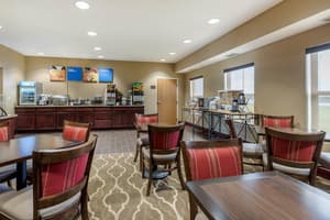 thumbnail: Breakfast area