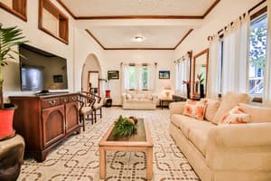 thumbnail: Living area