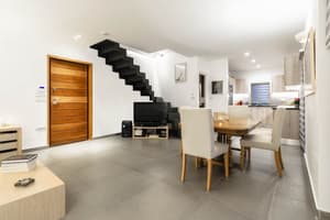 thumbnail: In-room dining