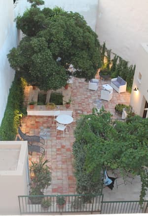 thumbnail: Property grounds