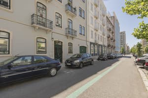 thumbnail: Front of property