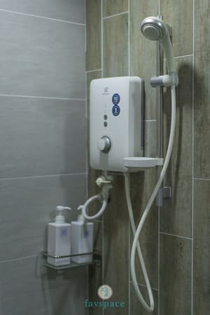 thumbnail: Bathroom shower