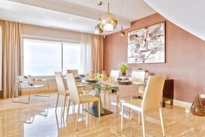 thumbnail: Dining room