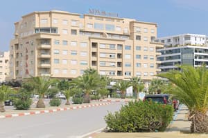thumbnail: Front of property