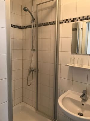 thumbnail: Bathroom shower