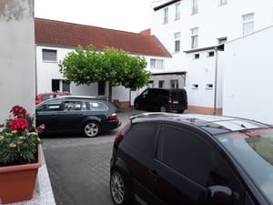 thumbnail: Courtyard