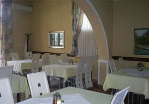 thumbnail: Breakfast area