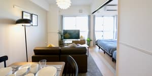 thumbnail: In-room dining