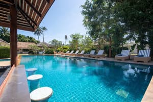 thumbnail: Outdoor pool