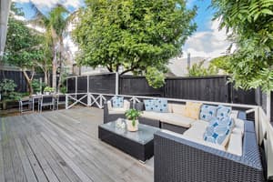thumbnail: Terrace/patio