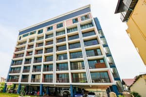thumbnail: Exterior