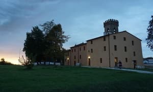 thumbnail: Front of property - evening/night