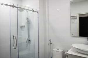 thumbnail: Bathroom sink
