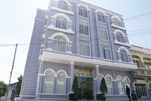 thumbnail: Exterior
