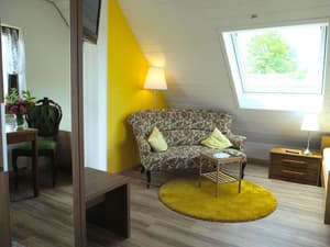 thumbnail: Interior