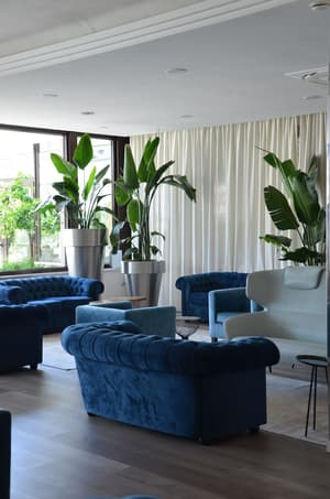 thumbnail: Lobby sitting area
