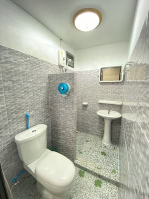 thumbnail: Bathroom