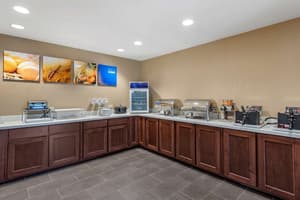 thumbnail: Breakfast area