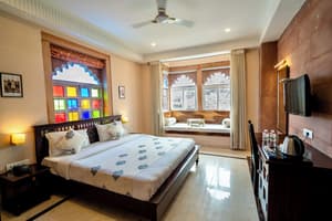 thumbnail: Room