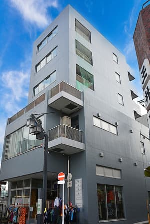 thumbnail: Exterior