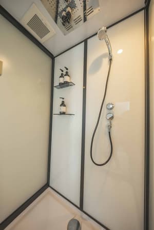 thumbnail: Bathroom shower