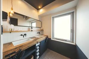 thumbnail: Bathroom sink