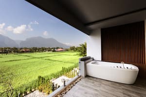 thumbnail: Balcony view