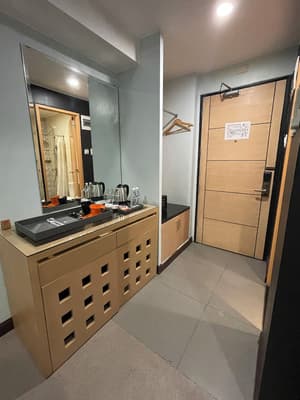 thumbnail: Minibar